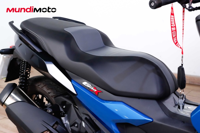 Motorbike image 13