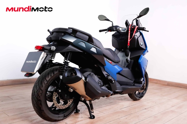 Motorbike image 2