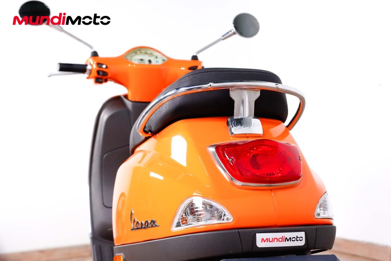 Motorbike image 9