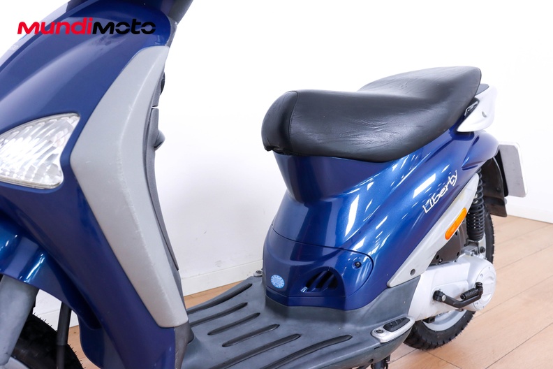 Motorbike image 8