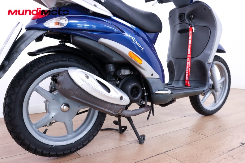 Motorbike image 3