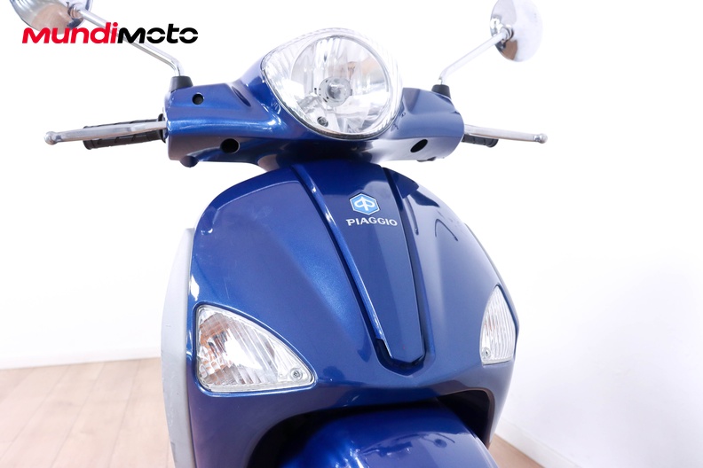 Motorbike image 4