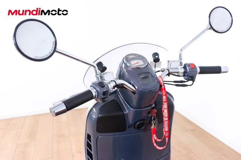 Motorbike image 10