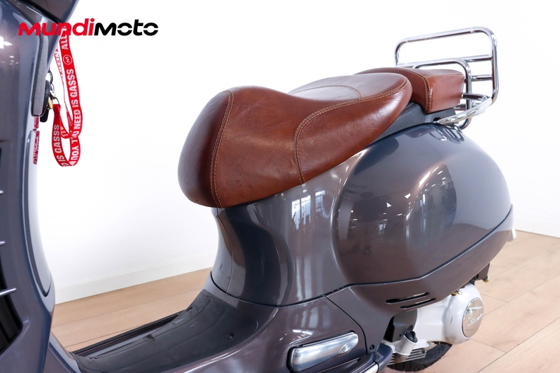 Motorbike image 8