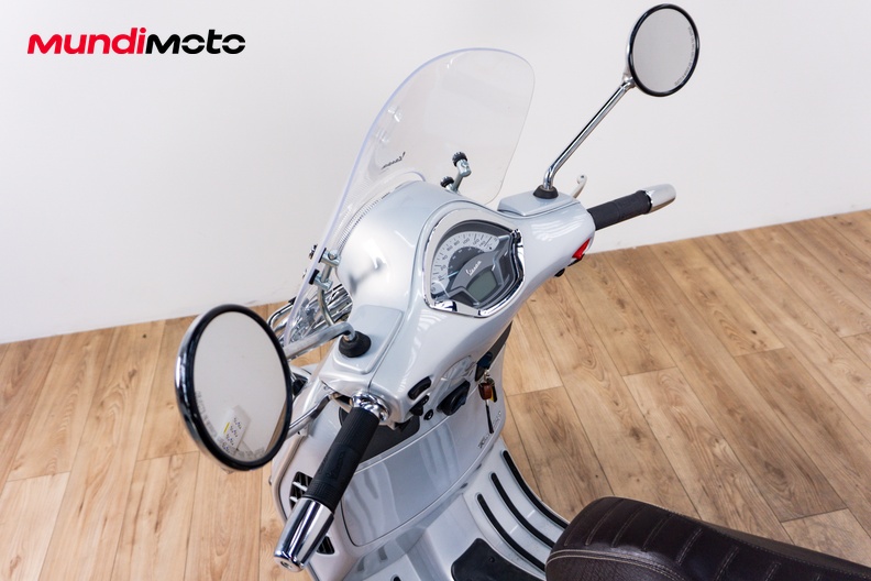 Motorbike image 10