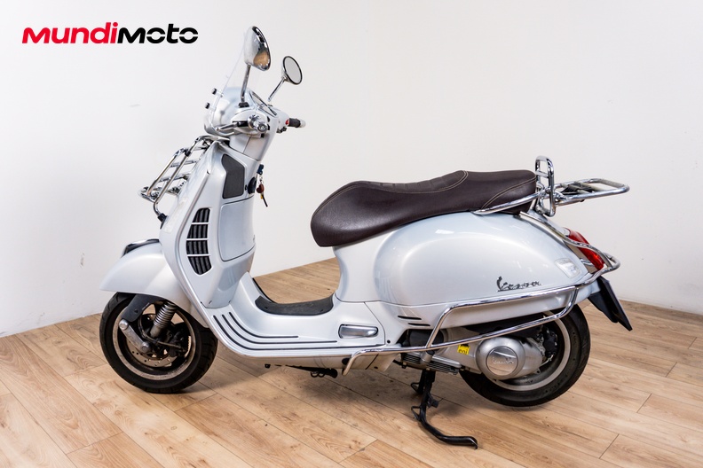 Motorbike image 5