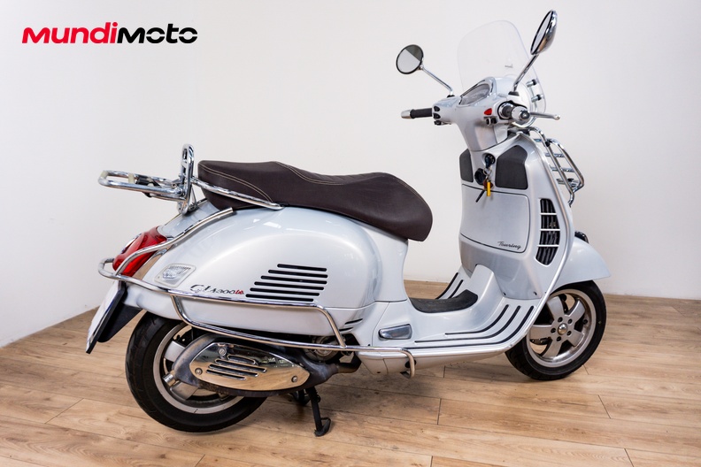 Motorbike image 2