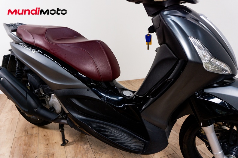 Motorbike image 4
