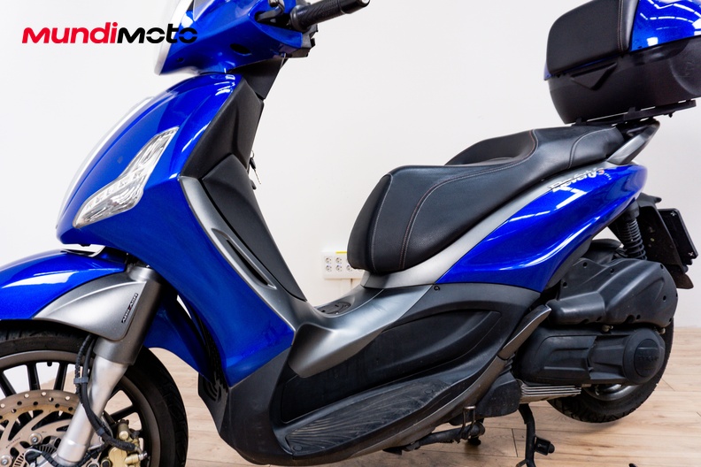 Motorbike image 9