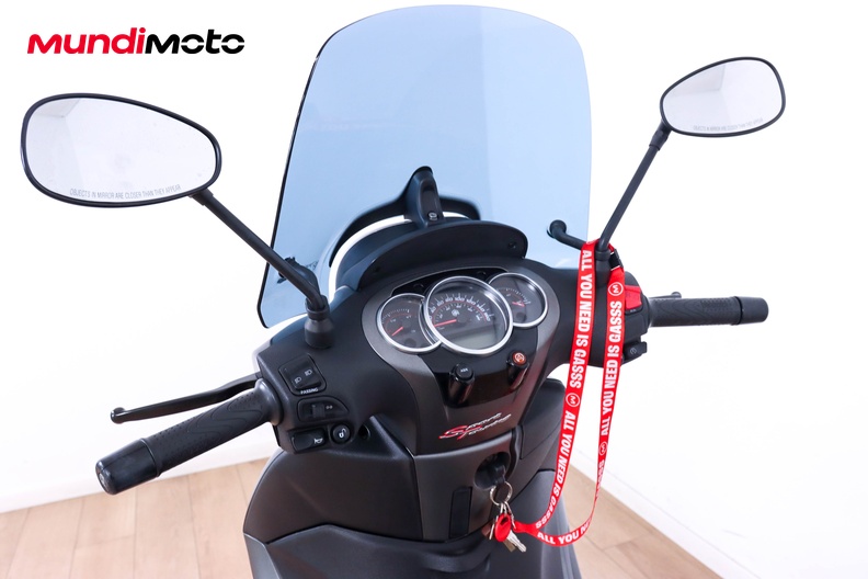 Motorbike image 10