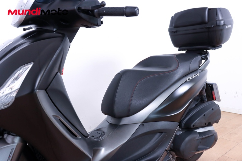 Motorbike image 8