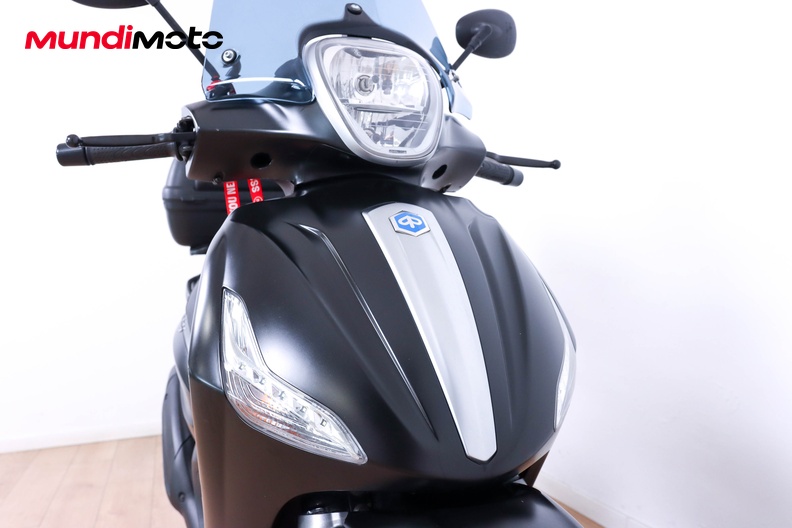 Motorbike image 4