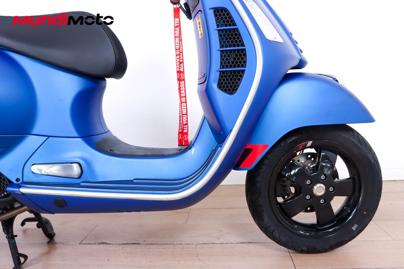 Motorbike image 13