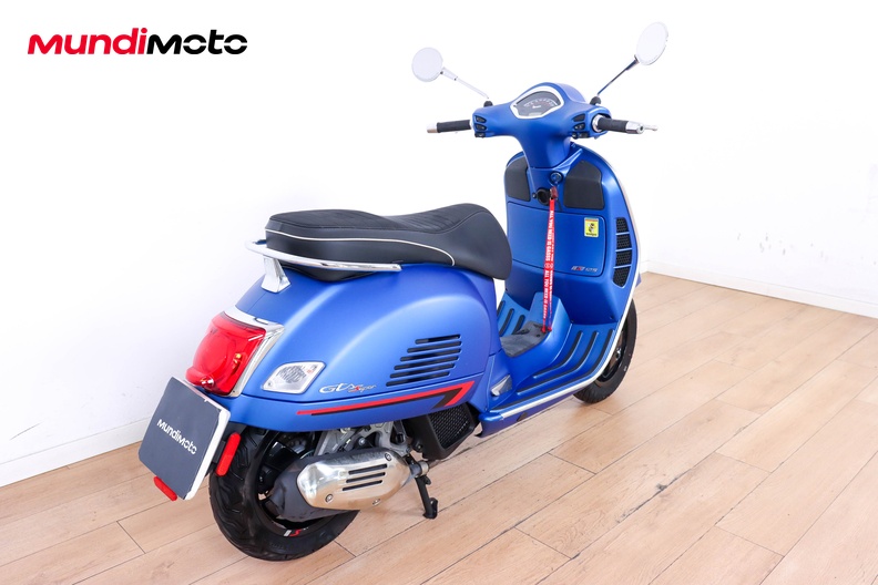 Motorbike image 2