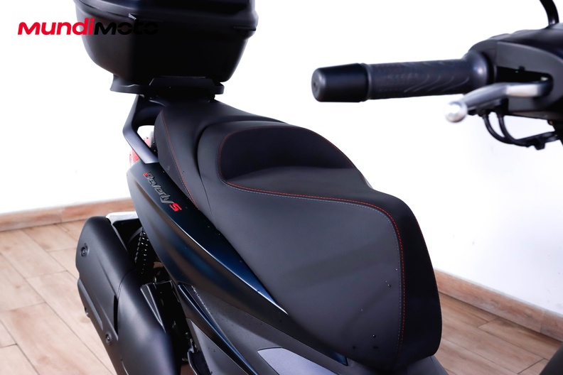 Motorbike image 12
