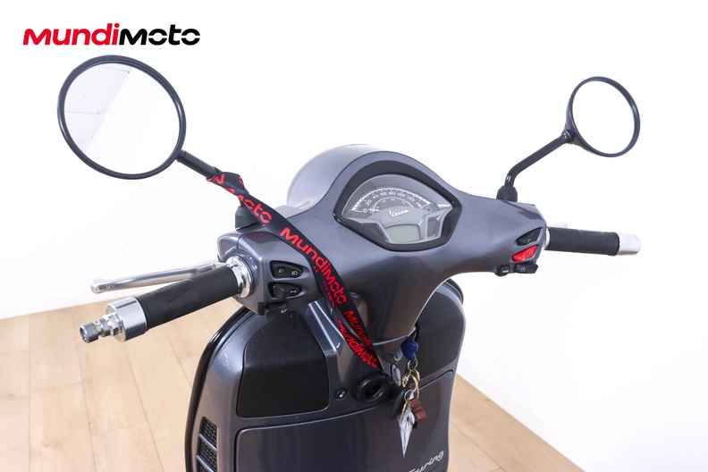 Motorbike image 10