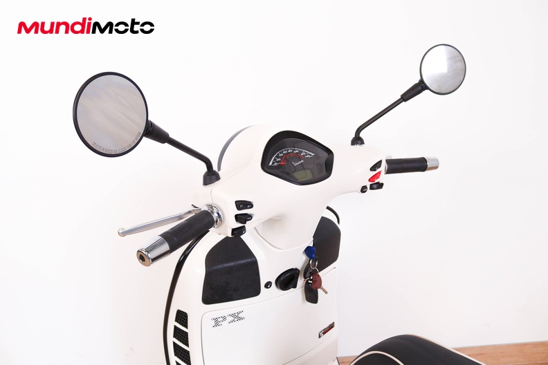 Motorbike image 10