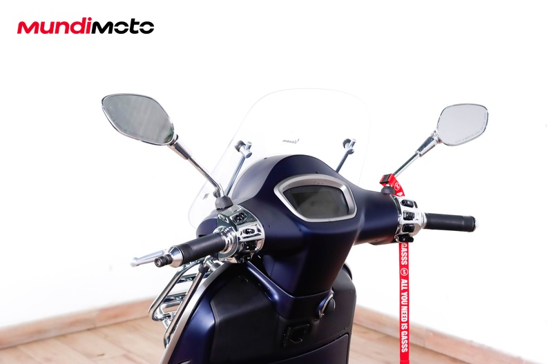 Motorbike image 10
