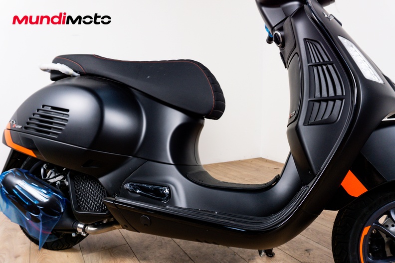 Motorbike image 4