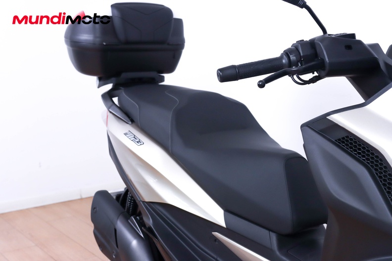 Motorbike image 12