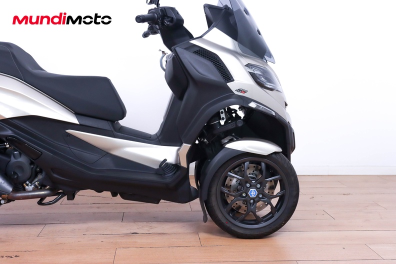 Motorbike image 13