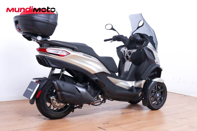 Motorbike image 2