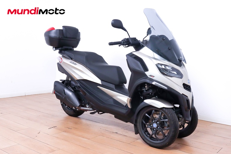 Motorbike image 1