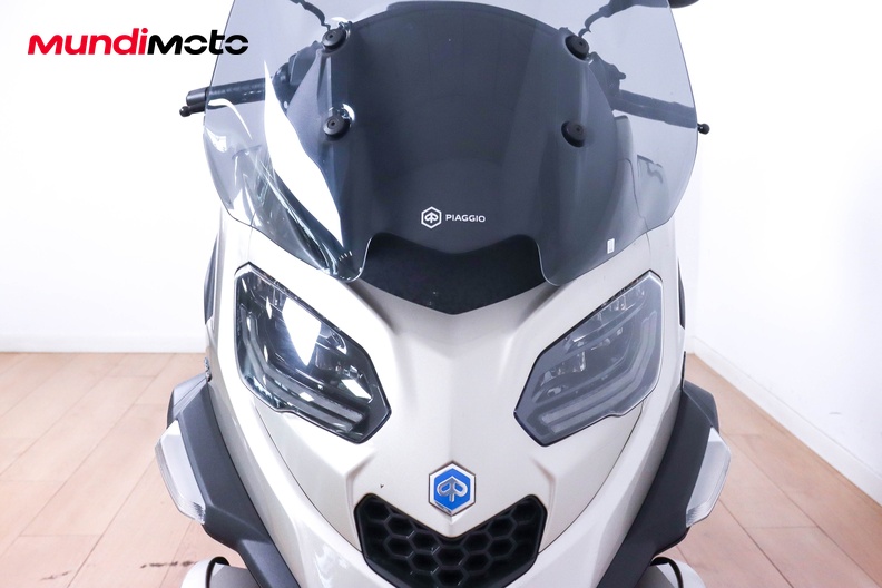 Motorbike image 4