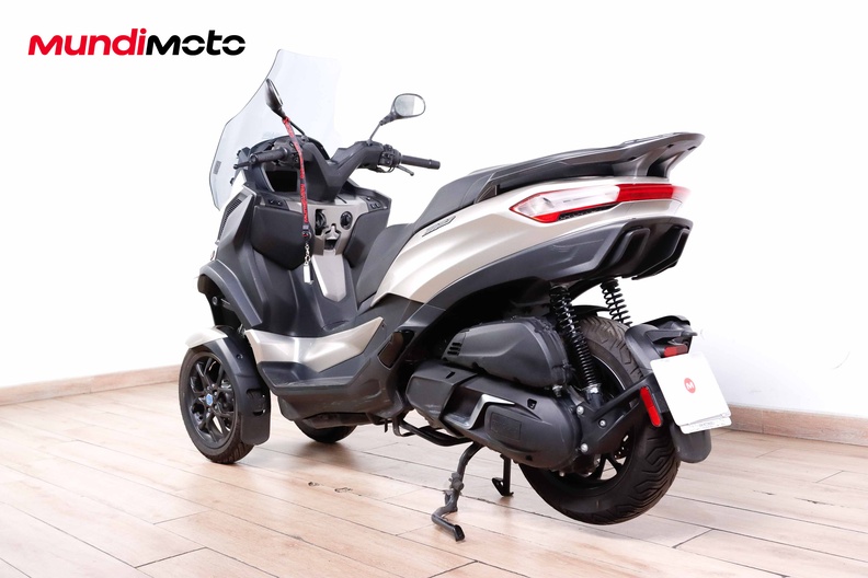 Motorbike image 7