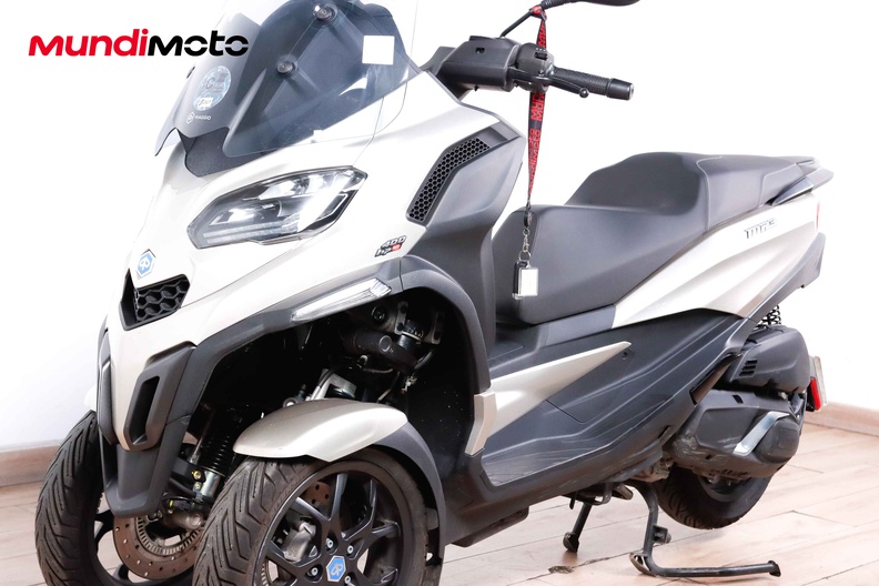 Motorbike image 9