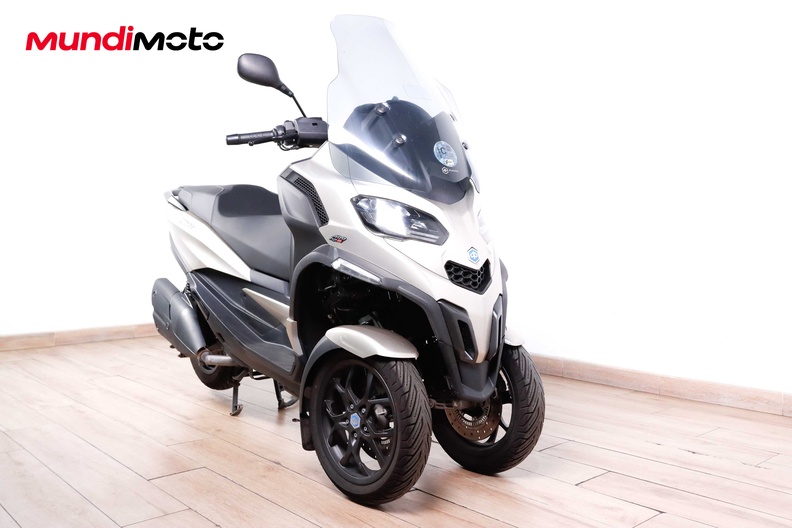 Motorbike image 1