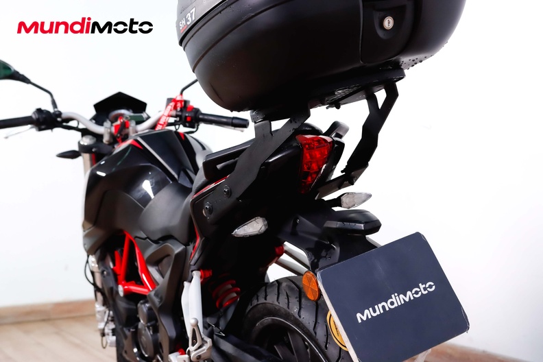 Motorbike image 9