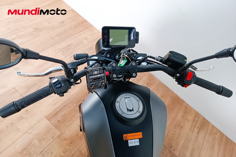 Motorbike image 10