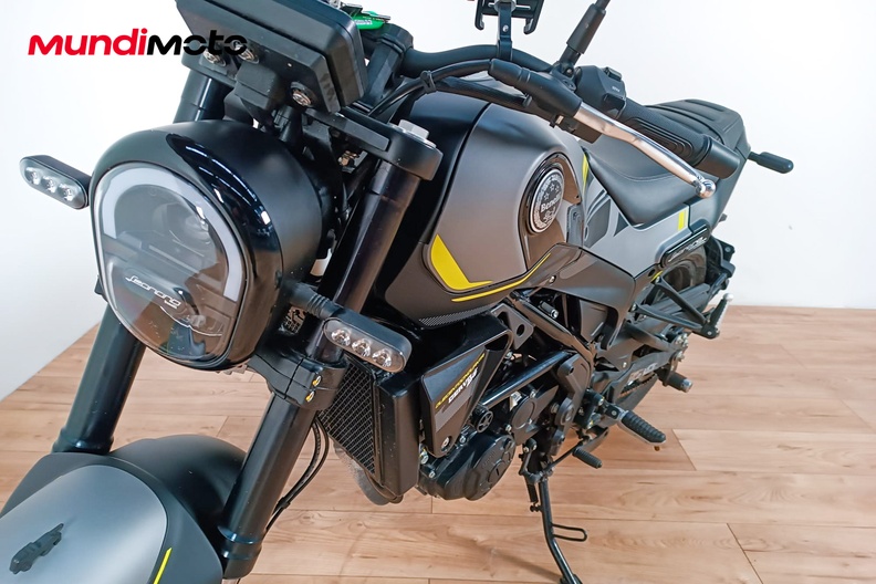 Motorbike image 9