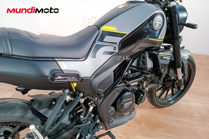 Motorbike image 3