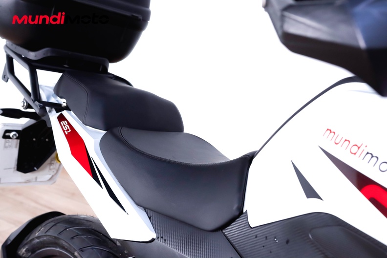 Motorbike image 12
