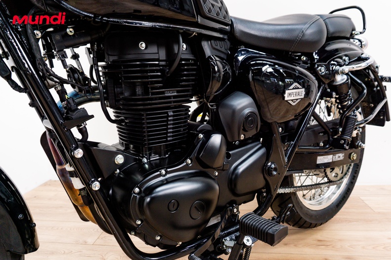 Motorbike image 9