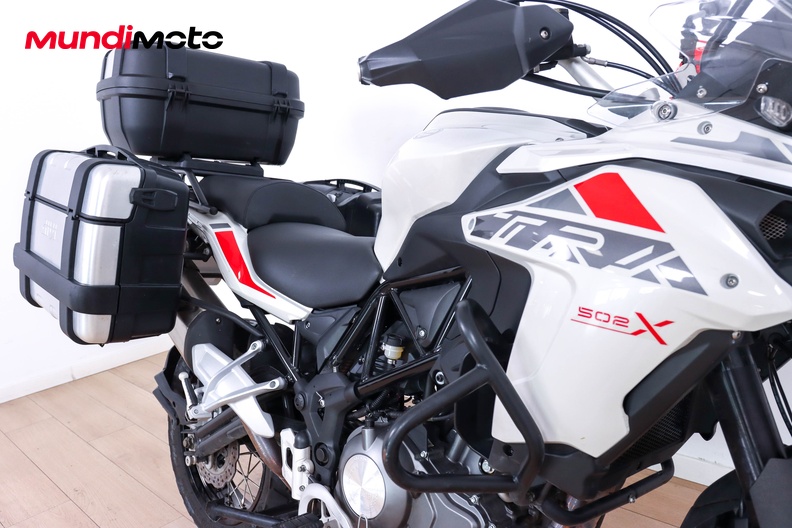 Motorbike image 13