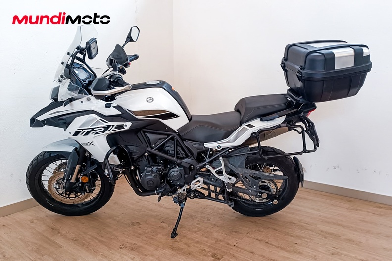 Motorbike image 5