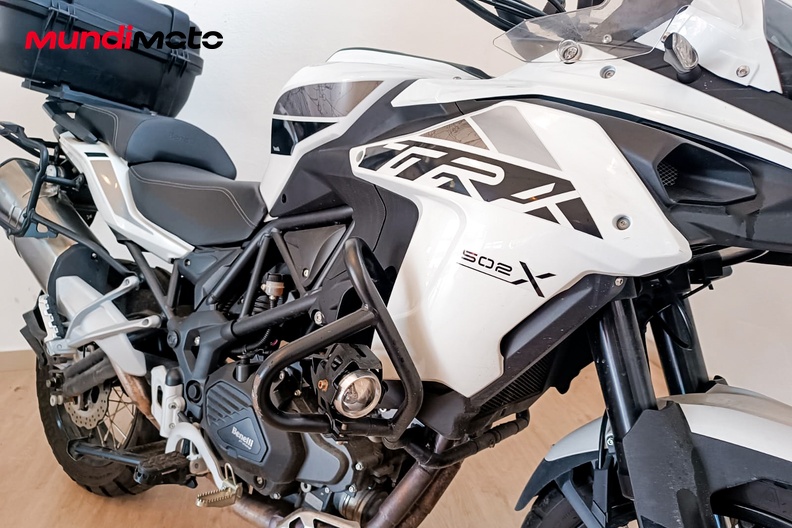 Motorbike image 4