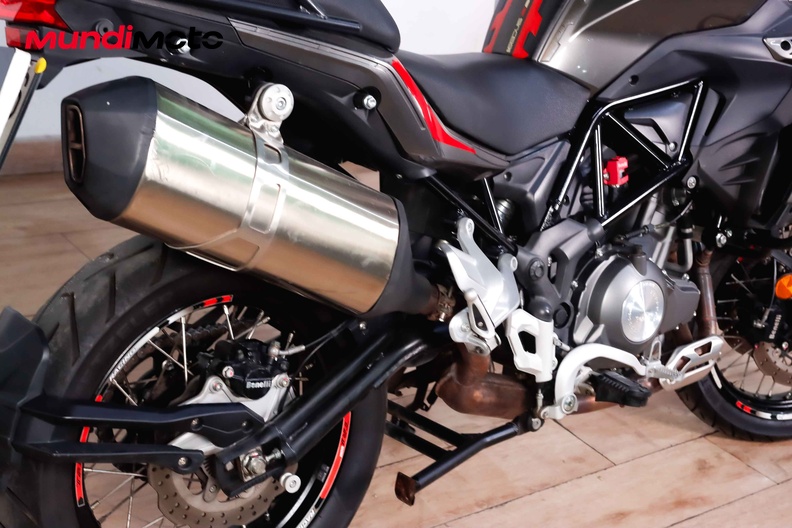 Motorbike image 3