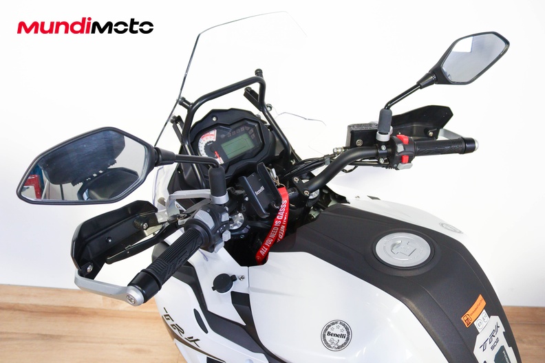 Motorbike image 10