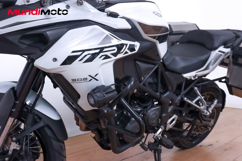 Motorbike image 8