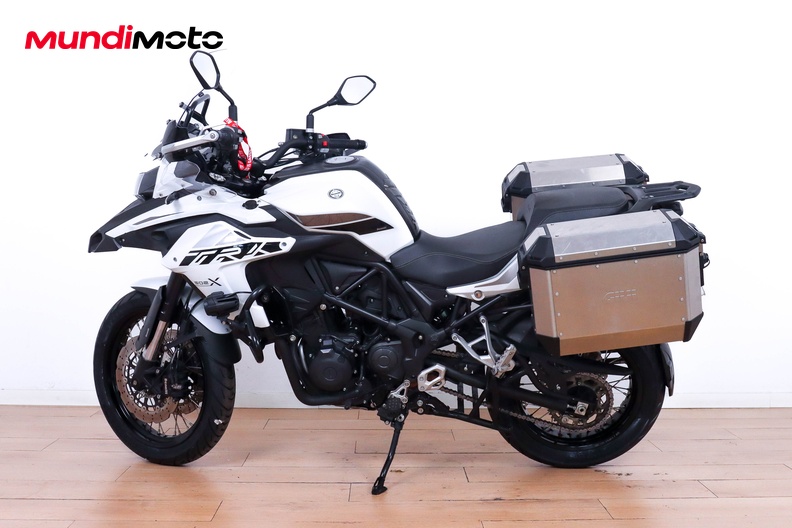 Motorbike image 5