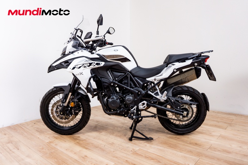 Motorbike image 5