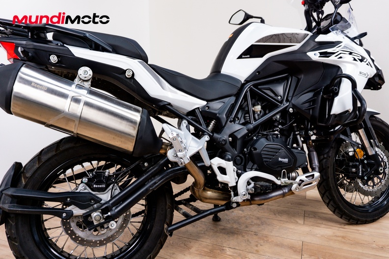 Motorbike image 3