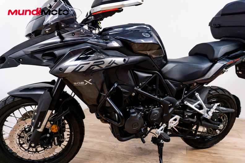 Motorbike image 9