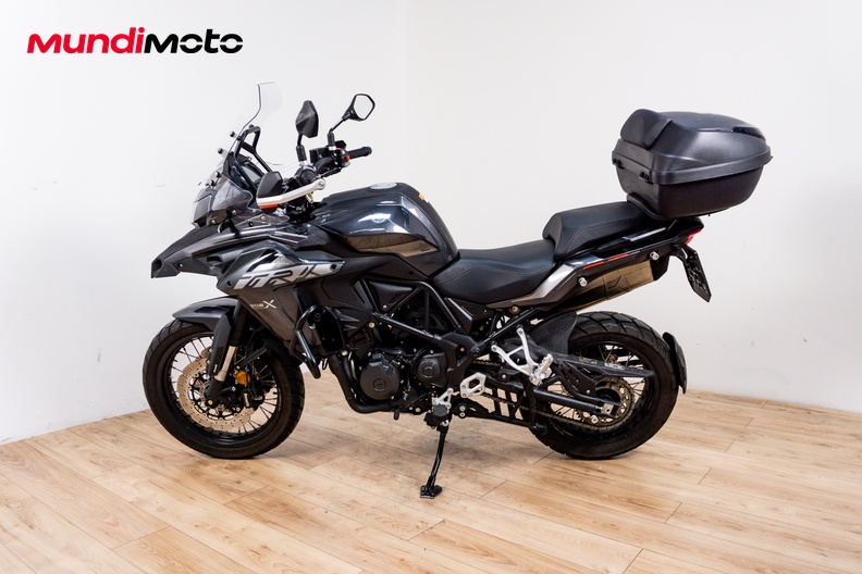 Motorbike image 5
