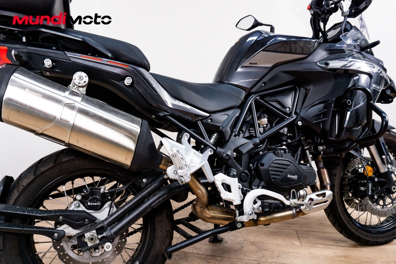 Motorbike image 3