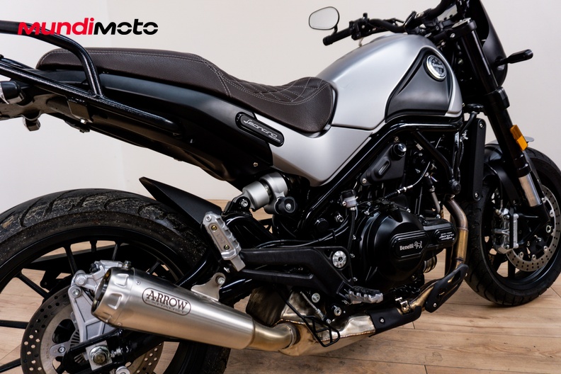 Motorbike image 3